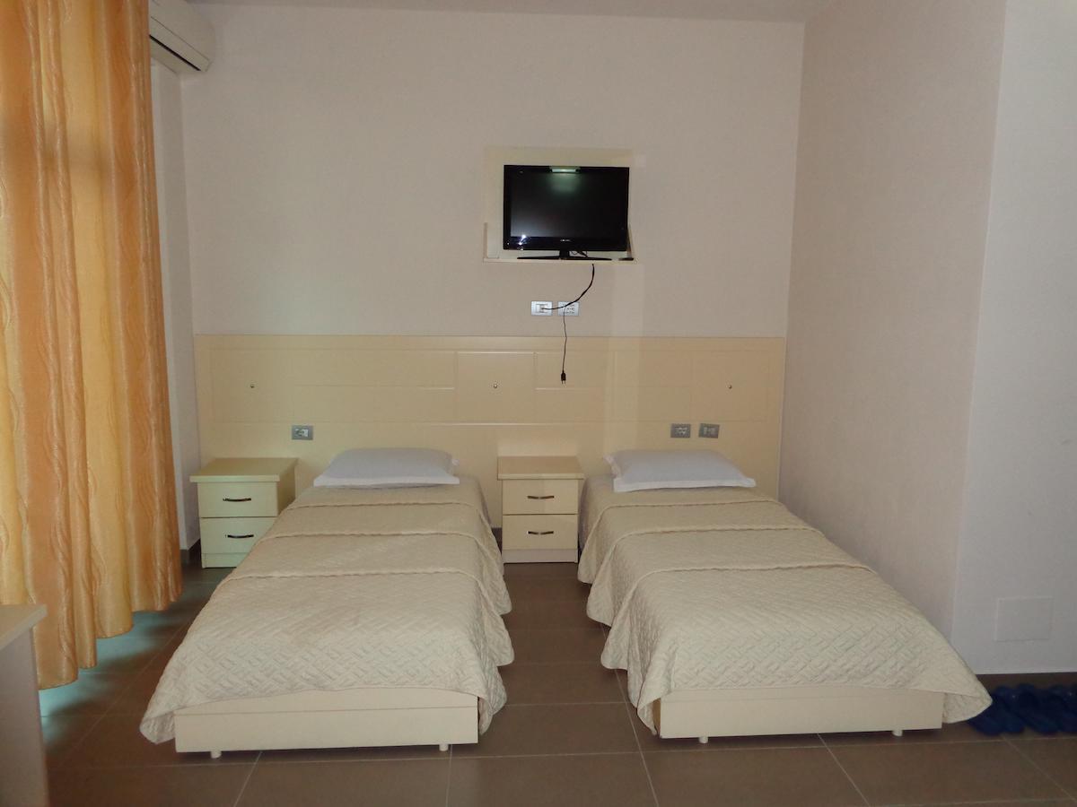 Hotel Piazza Peshkopi Номер фото